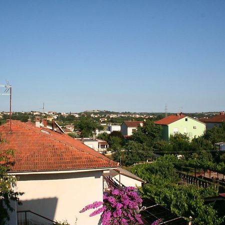 Apartment Vuk Pula Exterior photo